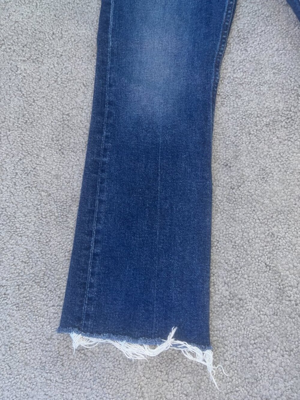 NOEND NO END Denim Farrah Mid Rise Kick Flare Raw Hem Cropped Jeans  -EUC - 28 - Picture 4 of 15